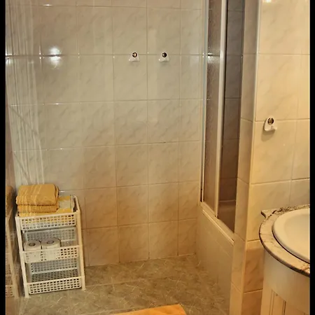 Bed and breakfast Dworek Osiecki 3*