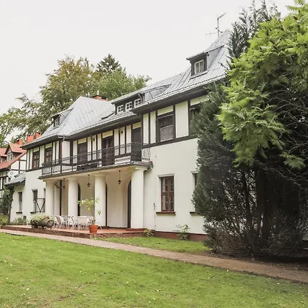 Dworek Osiecki 3* Osieki (Koszalin)