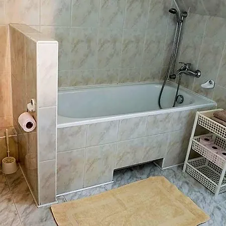 Dworek Osiecki Oda ve Kahvaltı 3*