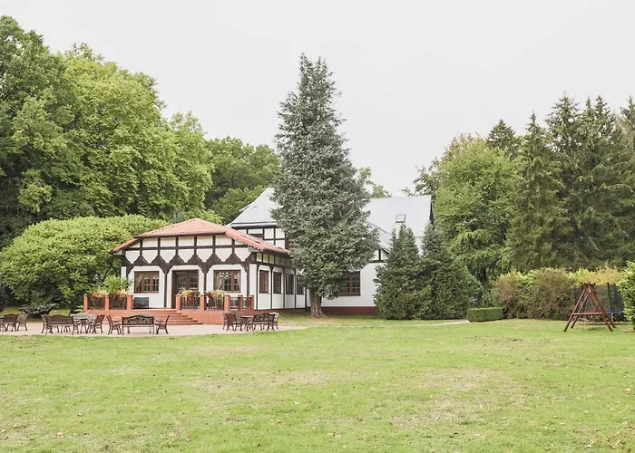 Dworek Osiecki B&B 3*