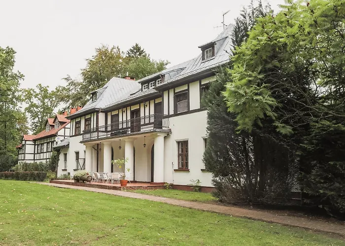 Dworek Osiecki 3* Osieki (Koszalin)